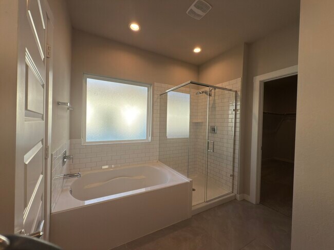 Photo - 7735 Rainham Valley Ln