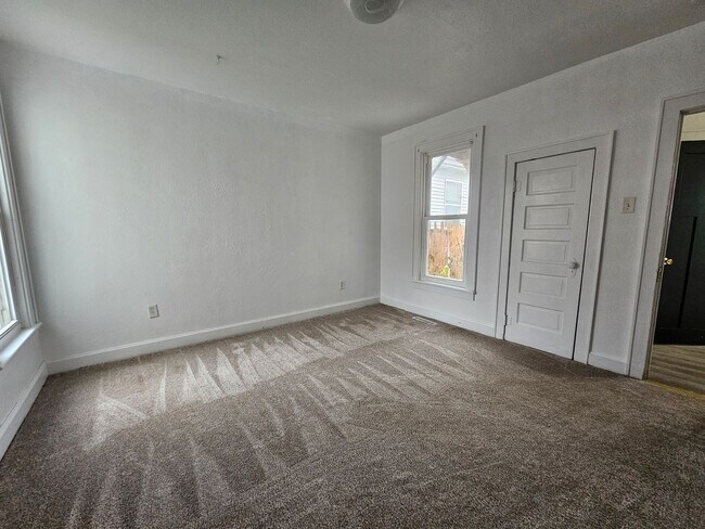 Photo - SW 4 bedroom 2 bath with fenced yard