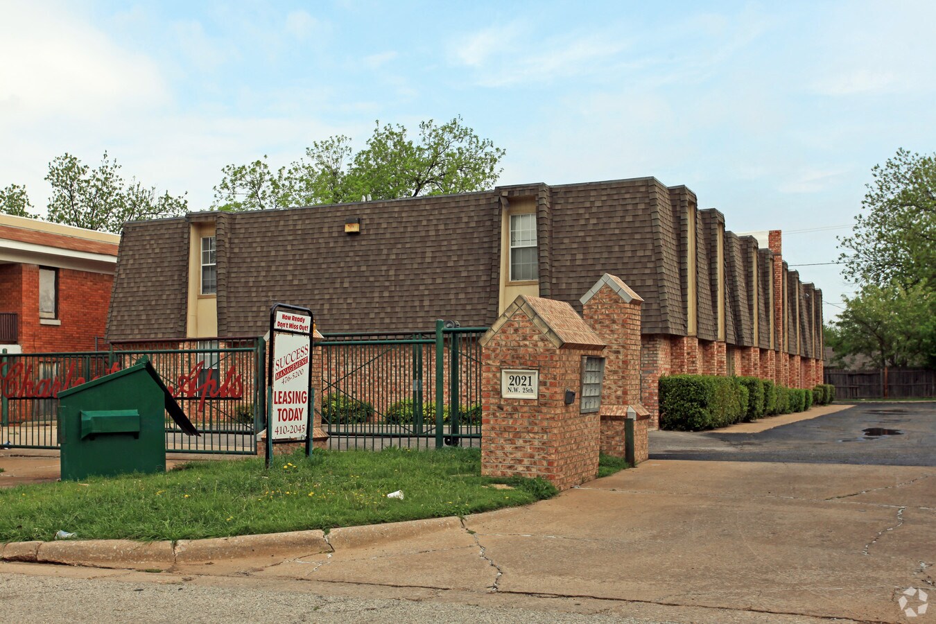Photo - Charleston Apartments