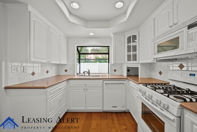 Photo - 19981 Ave Of The Oaks