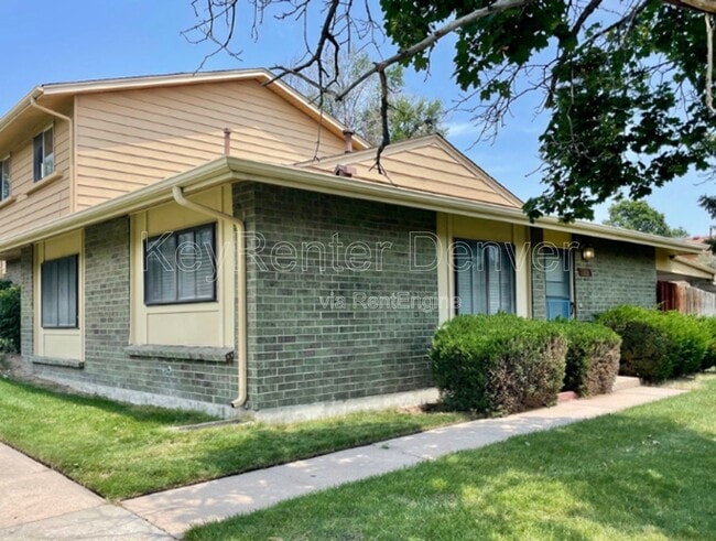 Photo - 1199 S Troy St