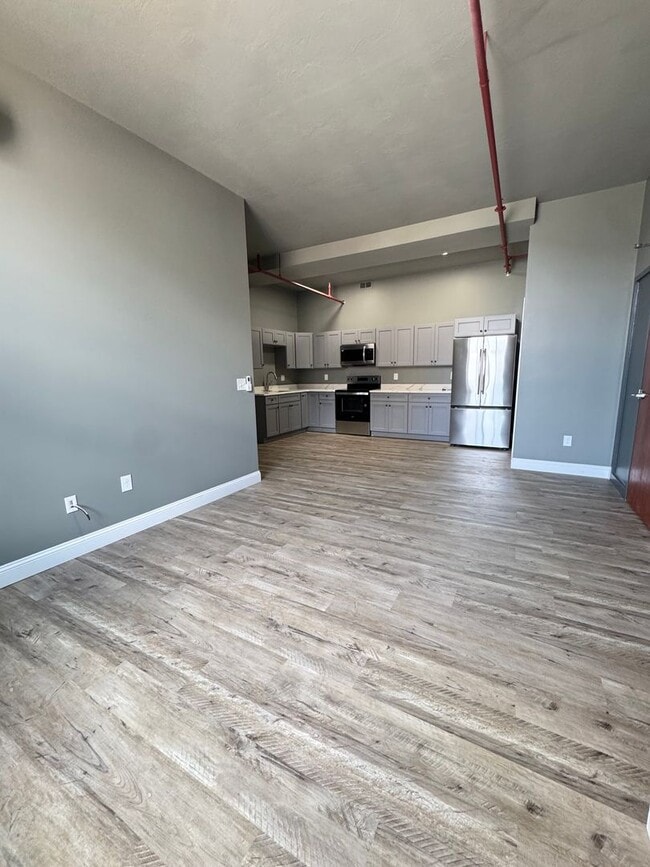 Building Photo - 70 Webster St Unit 106