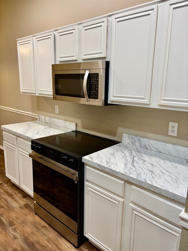 Photo - 809 Canyon Cove Dr