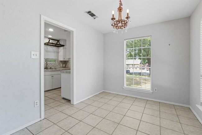 Photo - 10103 Woodland Village Dr
