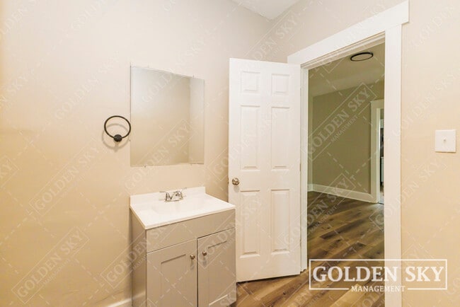 Photo - 1700 S Mulberry St