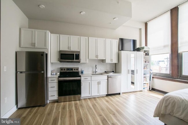 Photo - 1300 S 19th St Unit 205