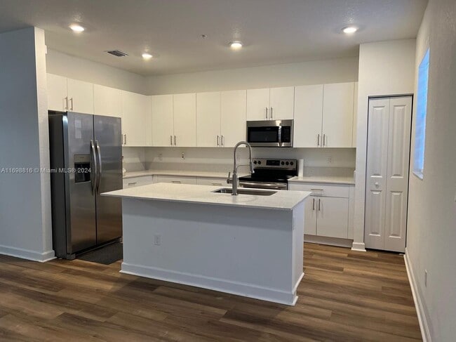 Photo - 256 SW 159th Terrace Unit TOWNHOUSE