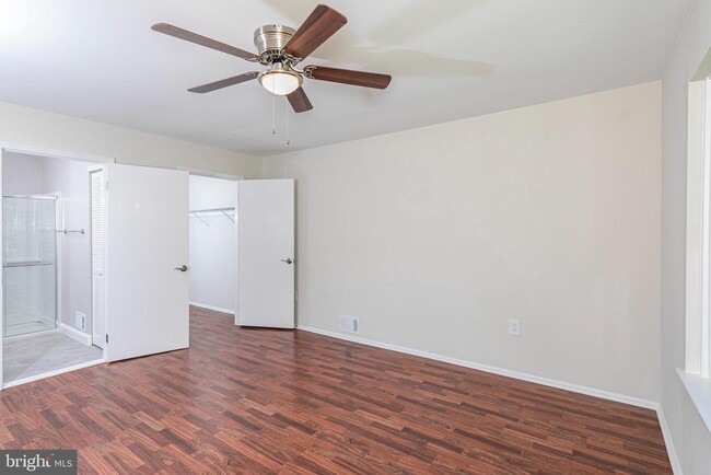Photo - 56 Barberry Ct