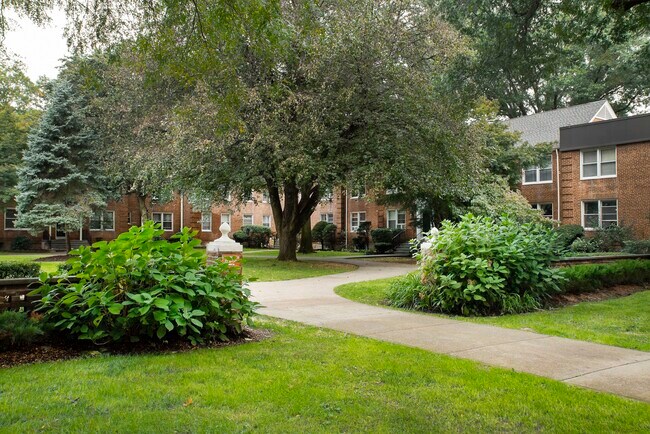 River Park Apartments