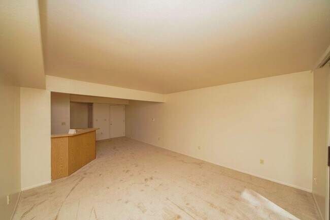 Photo - Canal Club Apartments