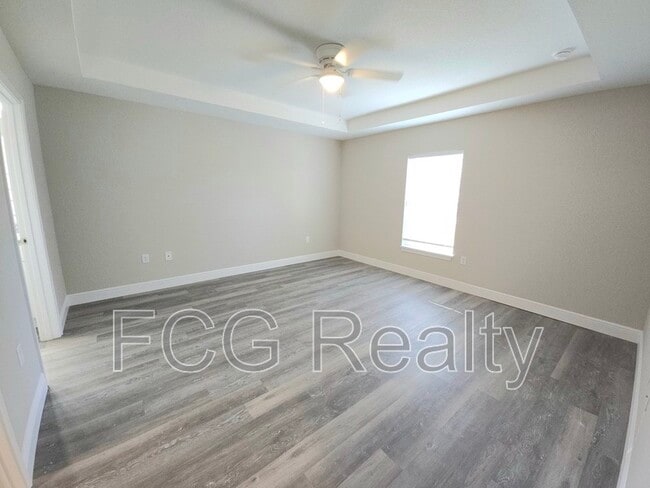 Photo - 85 Oak Circle Pass