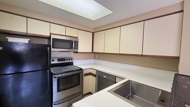 Photo - 1 Bedroom in Venetian Gated Community