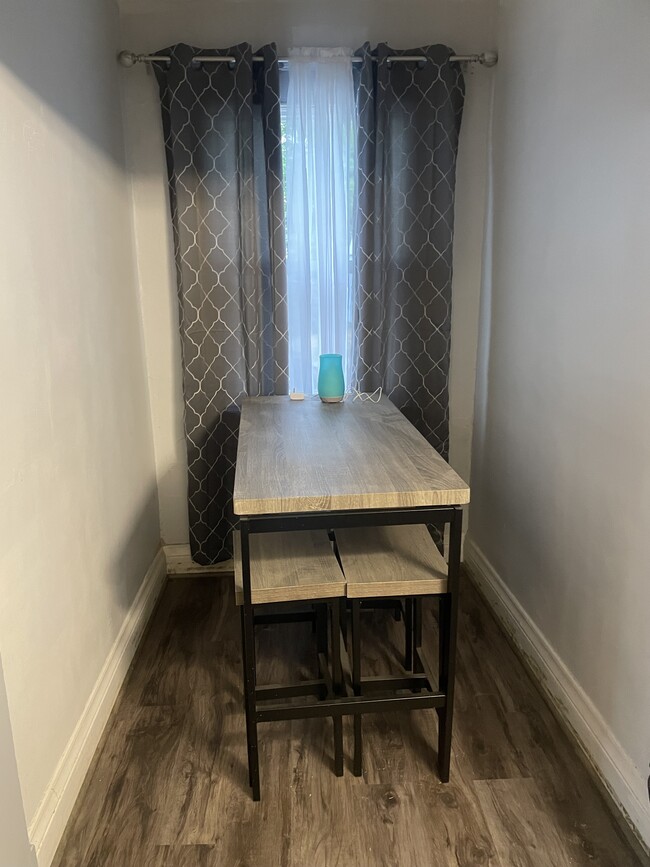 Come en la zona de la cocina - 6532 Bedford Ave