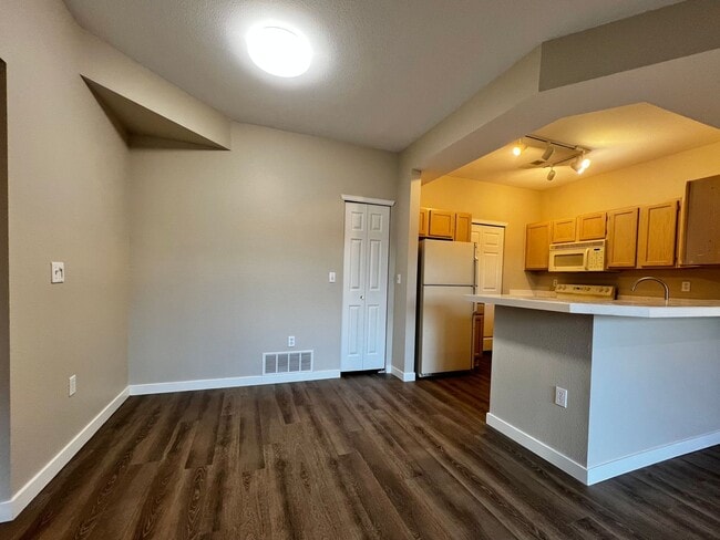 Photo - 2 bed 2 bath condo off Harmony in Fort Collins!