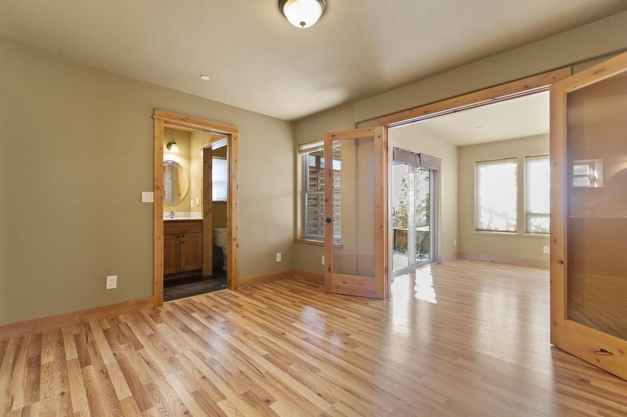 Photo - 1059 NW Saginaw Ave Unidad 102