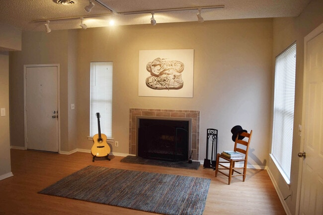 Photo - 951 Bresslyn Rd Unidad 951