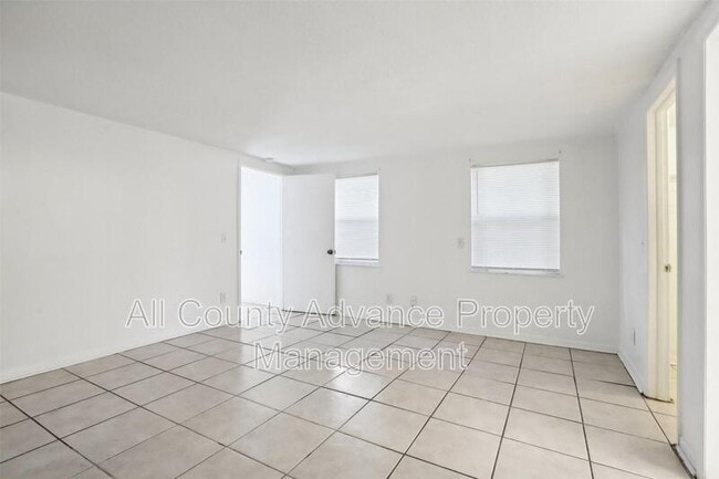 Photo - 1270 8th Ave NE