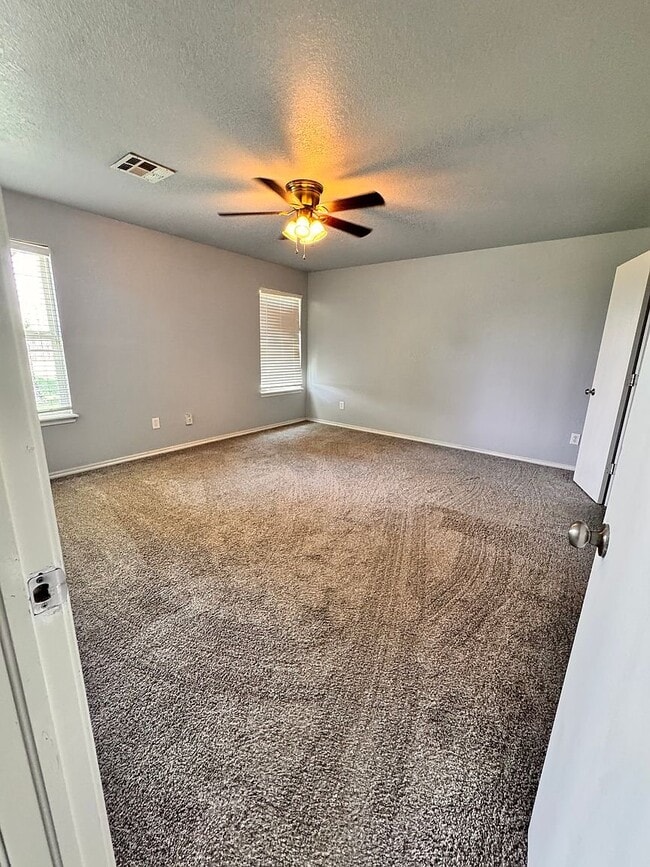 Photo - 4401 SE 86th St