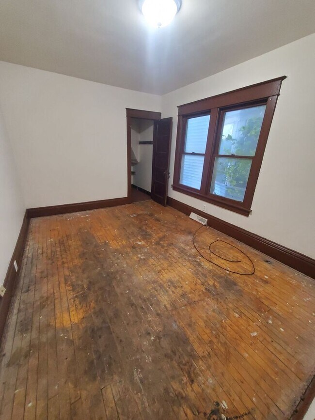 Photo - 3154-3156-3156 N 35th St Unit 3154 - Lower