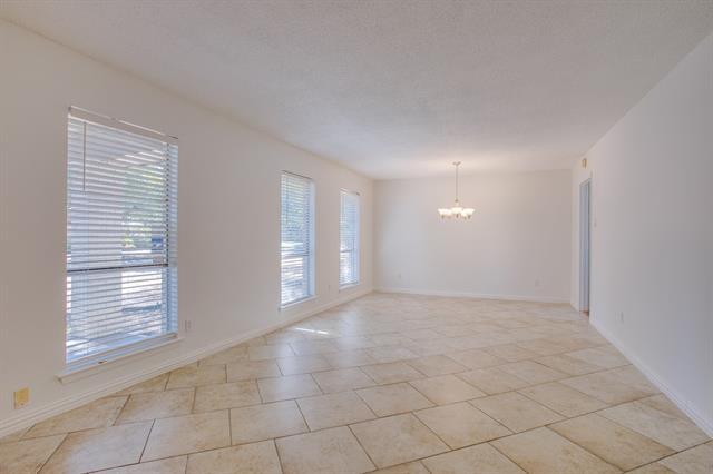 Photo - 430 Sandy Trail