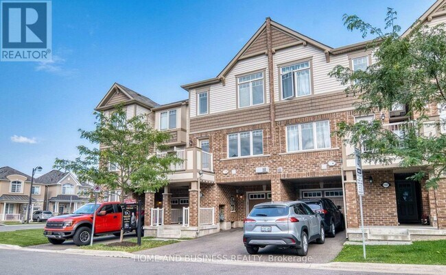 Photo - 1135 Duignan Cres