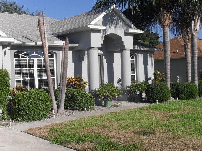 Photo - 830 Laurel Dr