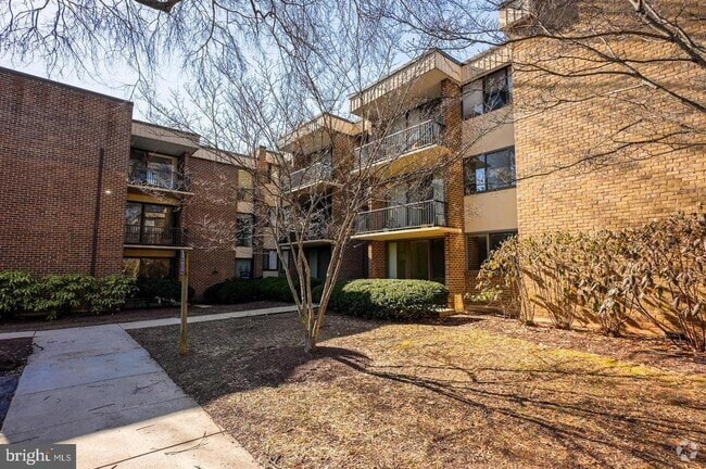 Building Photo - 9804 Georgia Ave Unit 23-301 Rental