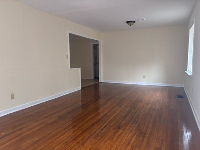 Photo - 3158 Peterson Dr