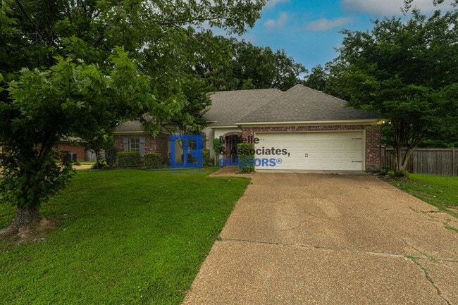 3 Bed/2 Bath in Devlin Springs - 3 Bed/2 Bath in Devlin Springs House