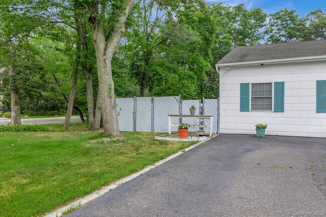 Photo - 4 Brooktree Ct