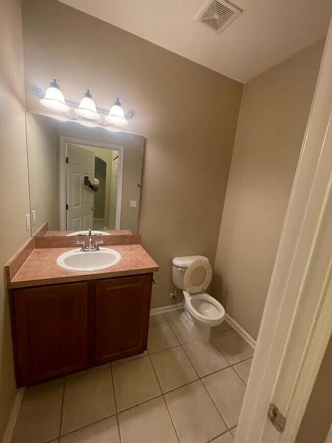 Photo - MOVE IN SPECIAL!!!   3 BEDROOM 2 BATHS JAC...