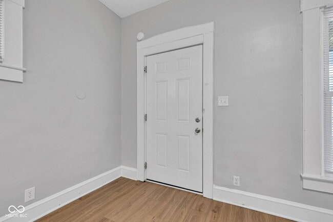 Photo - 3628 Birchwood Ave