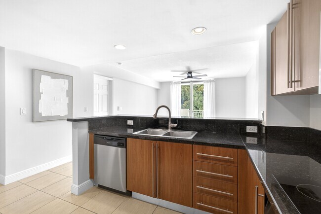 Photo - 610 Clematis St Unit # 336