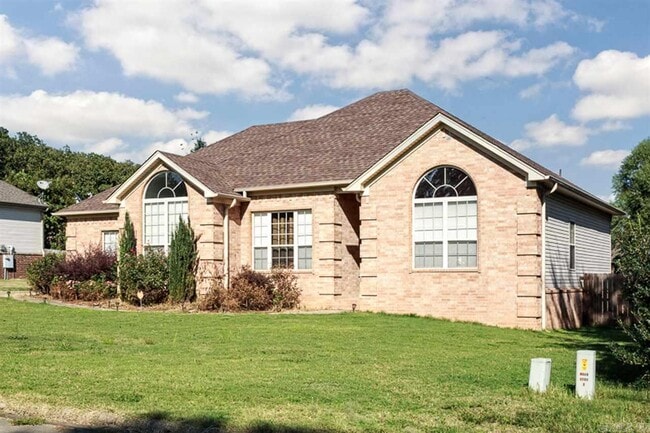Photo - 31 W Oak Dr