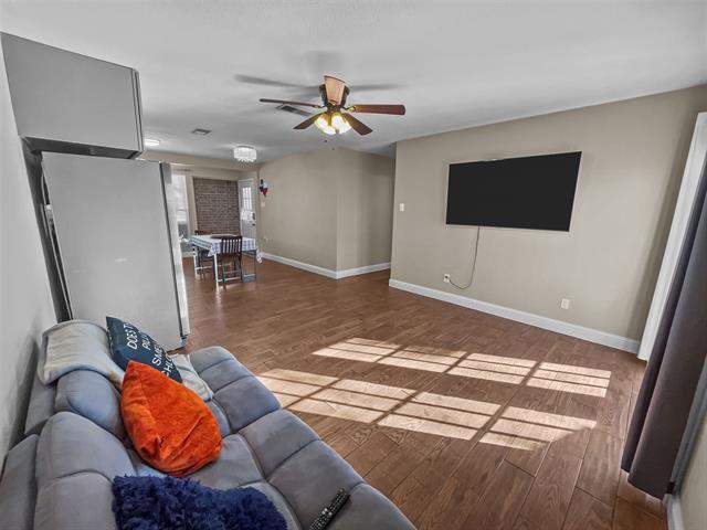 Photo - 924 Meadow Mead Dr