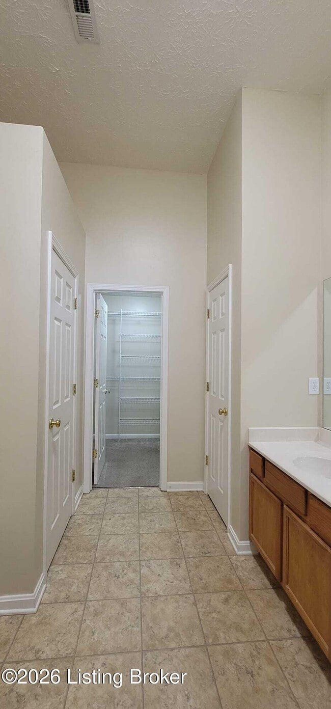 Photo - 5603 Collington Ct