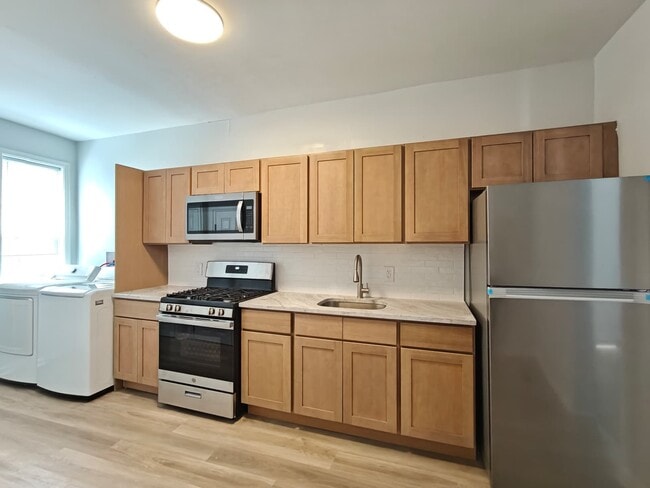 Photo - 5308 Race St