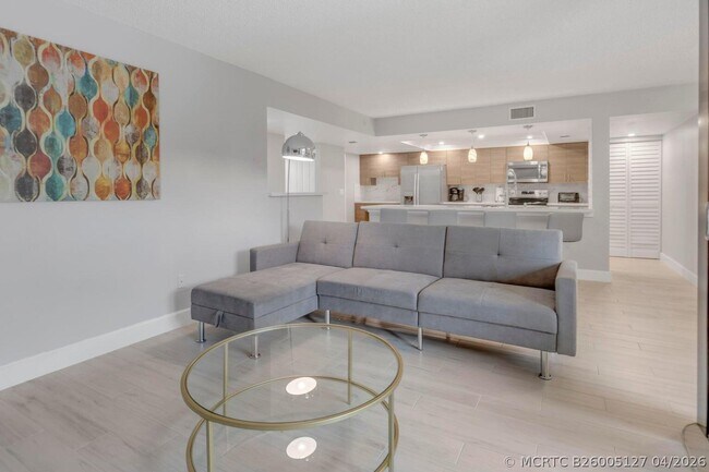 955 Dotterel Rd