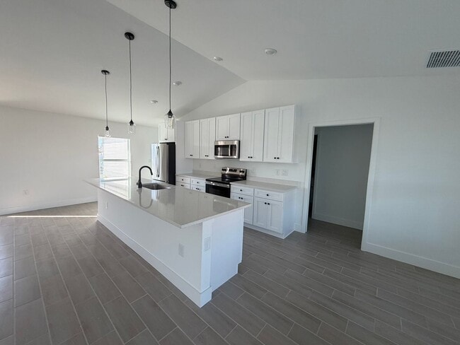 Photo - 1607 Ne-36 Ln