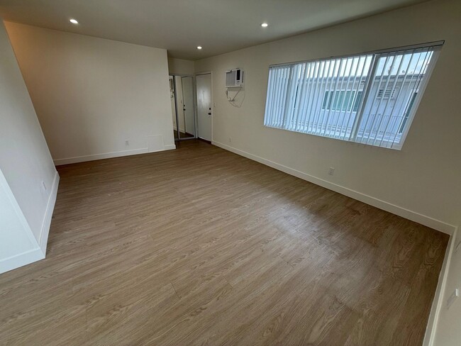 Photo - 3900 W 1st St Unidad 9