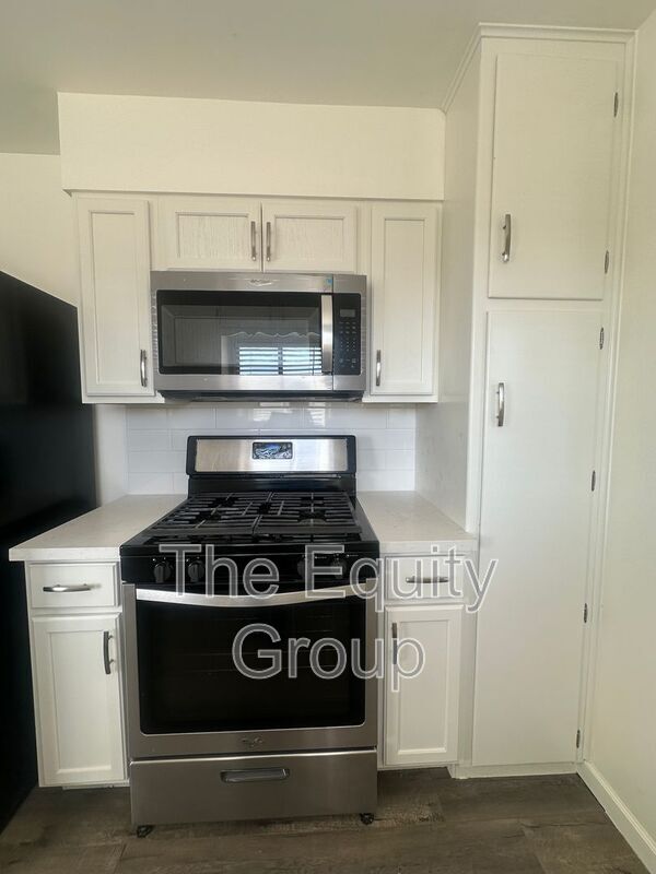 Photo - 1608 W Sunnyview Ave