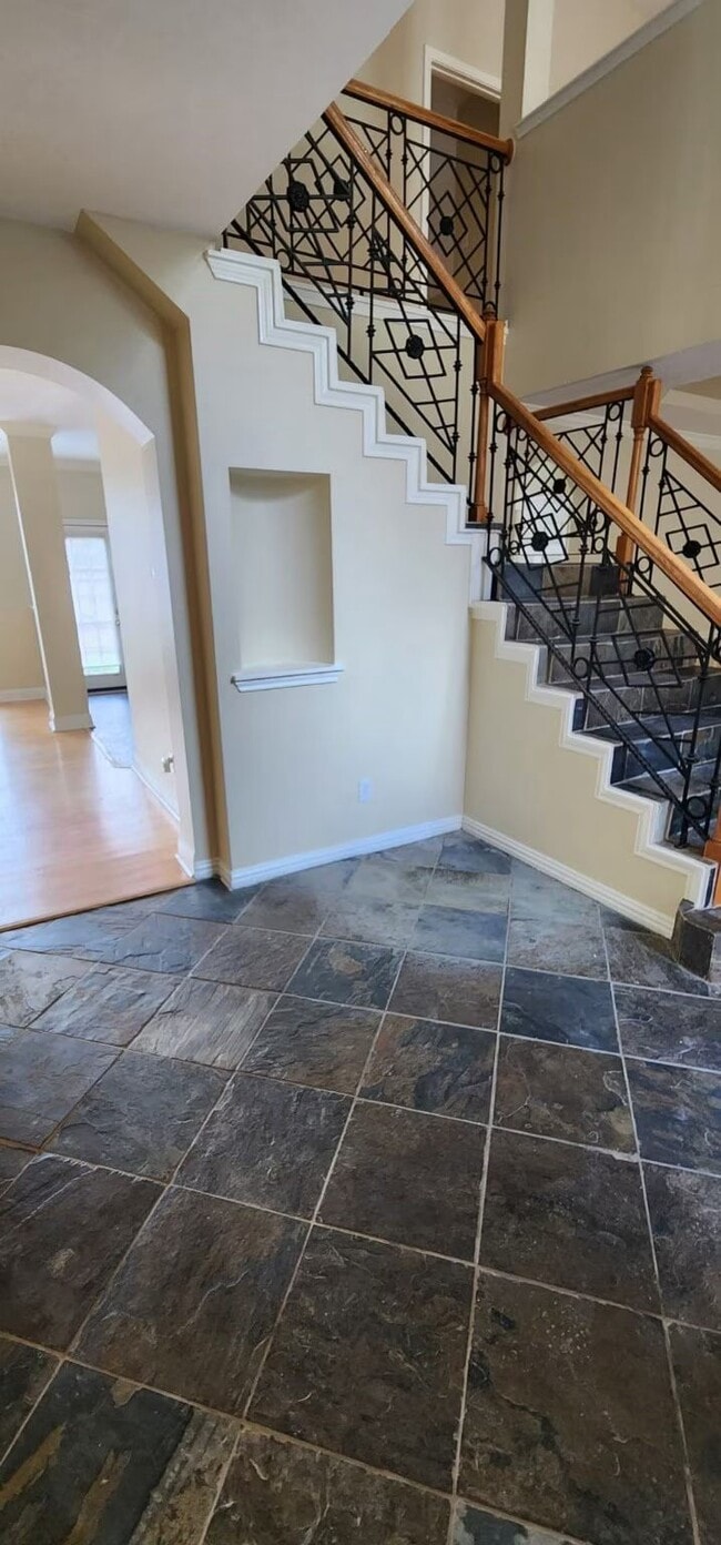 Photo - 503 Taskwood Dr