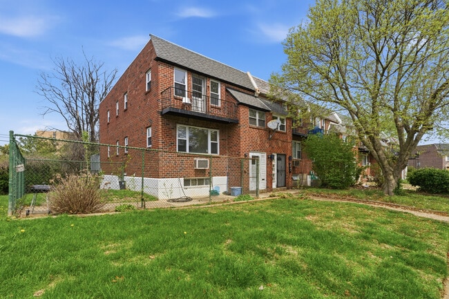 Photo - 3953 Lankenau Ave Unit 2