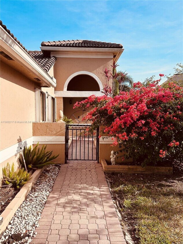 Photo - 491 NW 188th Ter (Pembroke Pines, FL)
