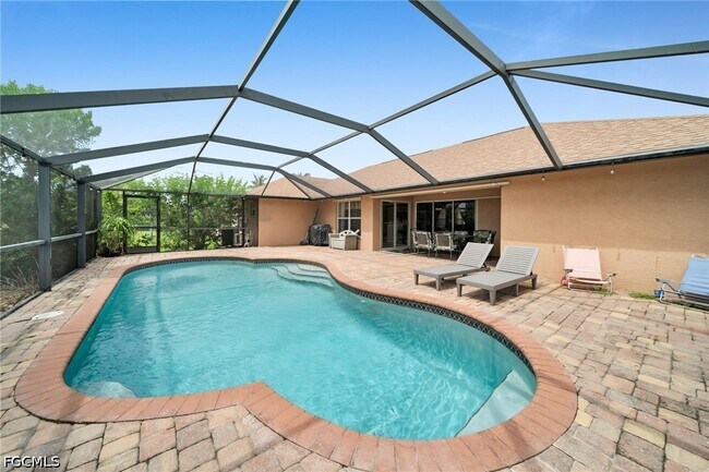 Photo - 3505 Surfside Blvd
