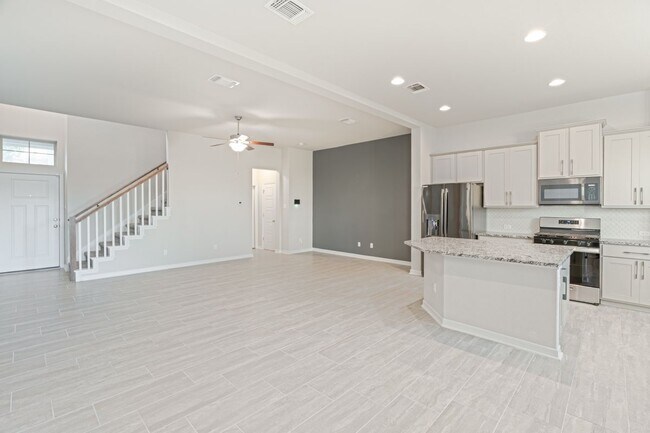 Photo - 2212 Dillon Pond Ln