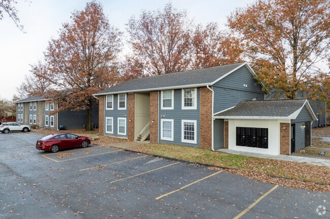 Chouteau Bay Apartments
