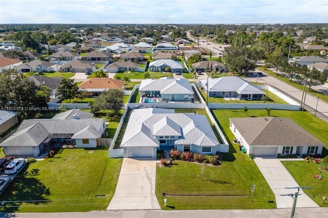 Photo - 4609 SW Pearl St