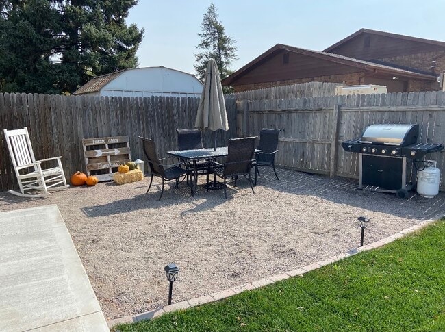 Photo - 4216 W 9th St