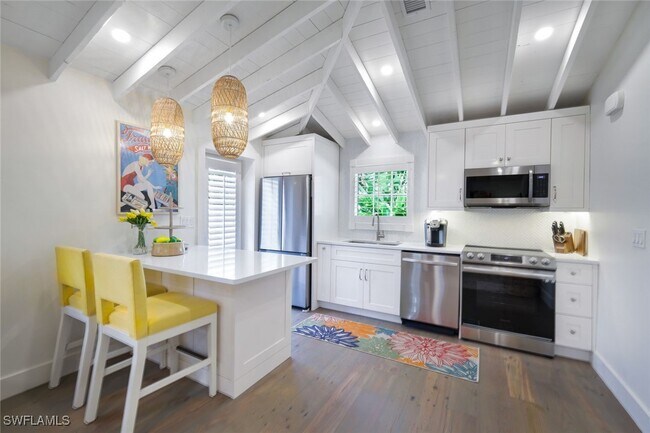 Photo - 67 8th Ave S